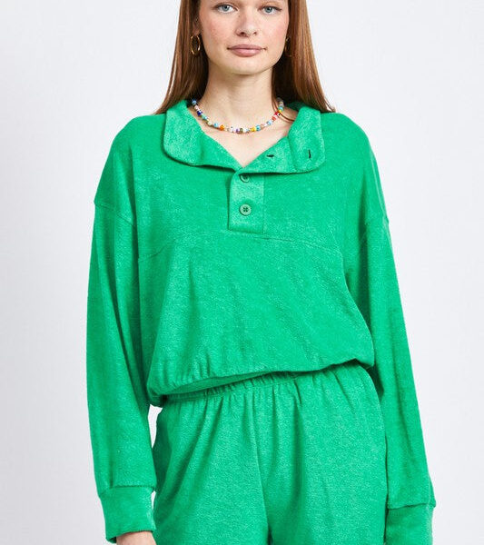 BUTTON UP COLLARED TOP